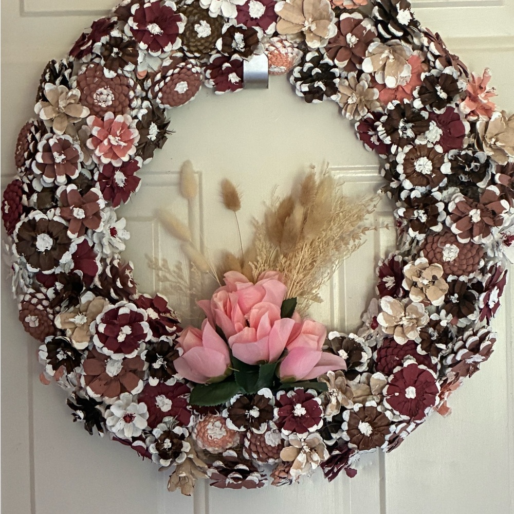 Elegant Holiday Wreath with Pink Accents